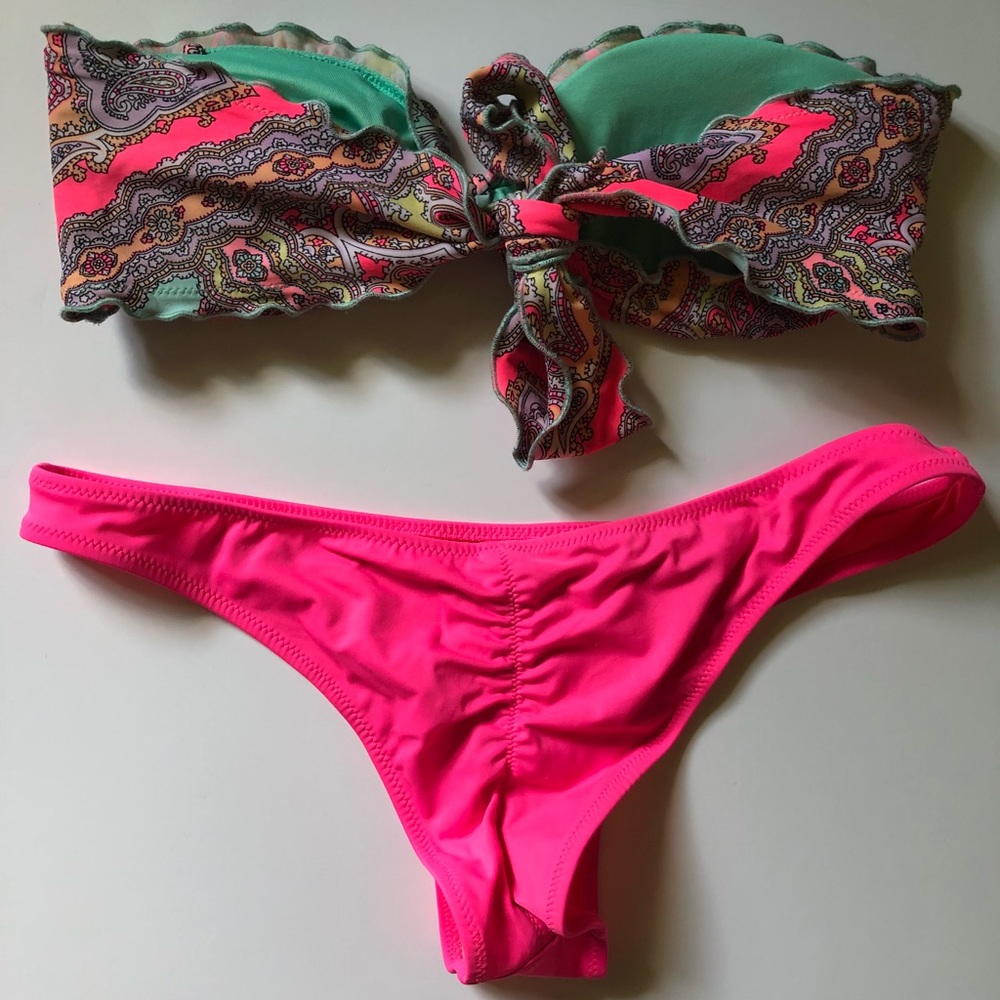 Victoria’s Secret 2 Piece Bikini + White Bottom